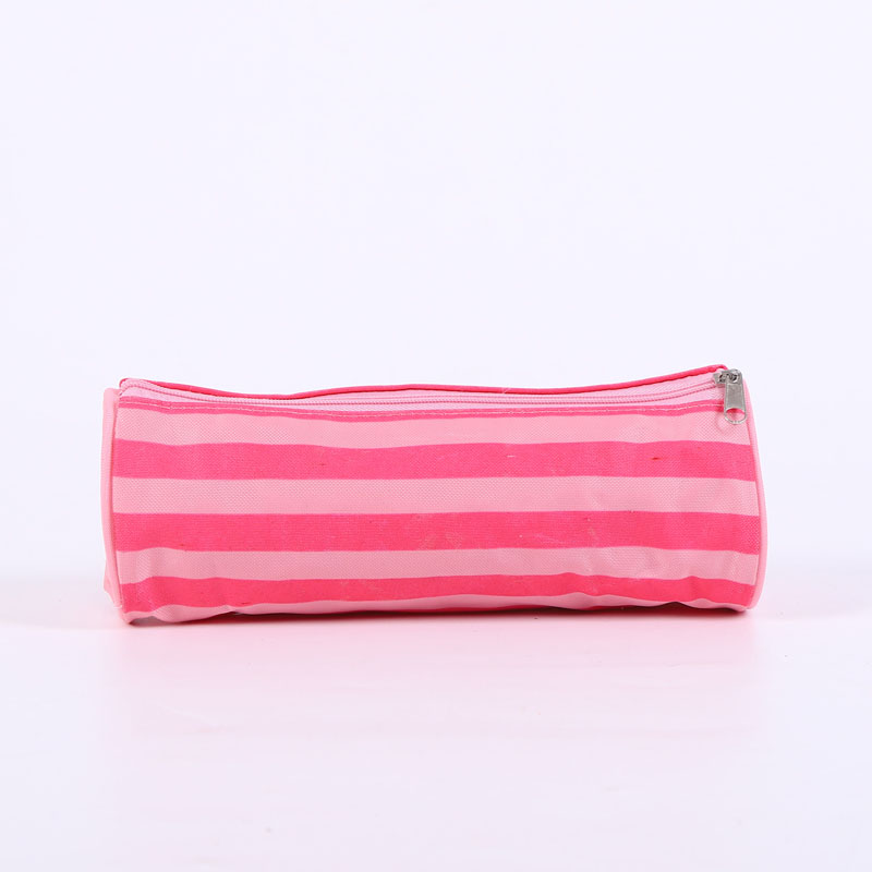 A Slim Pen Pouch tolltáska bemutatása: Kényelmes és stílusos módja a tollak hordozásának